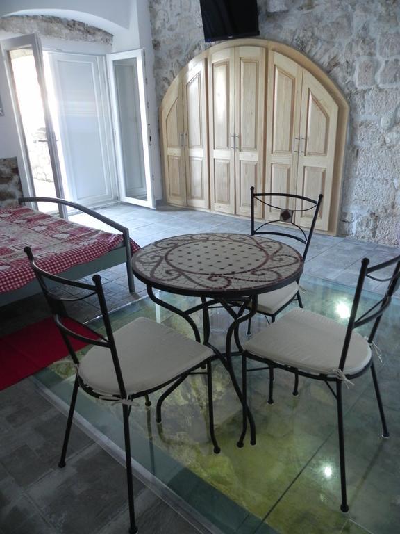 Apartments Acalinovic فيس الغرفة الصورة