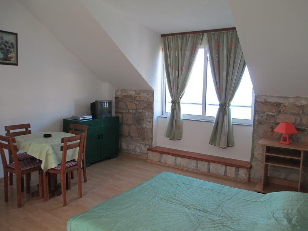 Apartments Acalinovic فيس الغرفة الصورة