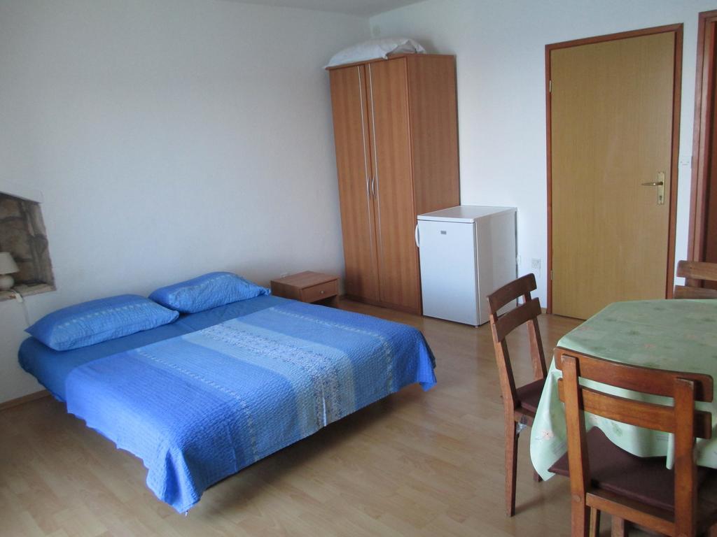 Apartments Acalinovic فيس الغرفة الصورة